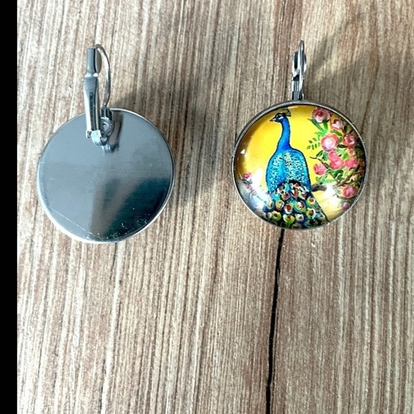 Vintage Style Peacock Print Stainless Steel French Clasp Earrings, 25mm, NWT - Picture 4 of 5